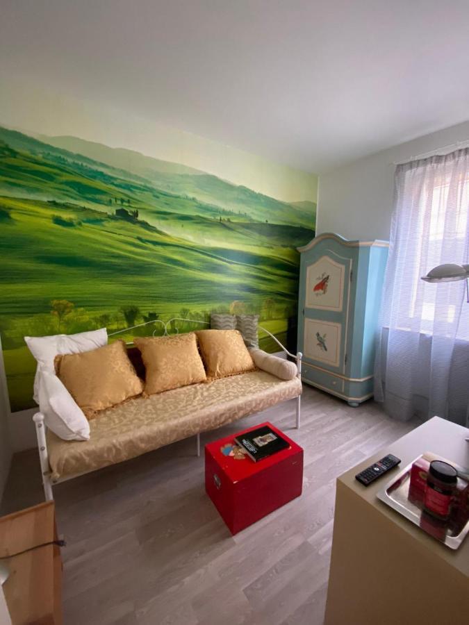 פרוג'ה Artist Apartment Centro Storico מראה חיצוני תמונה